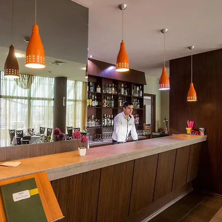 здравец Хотел